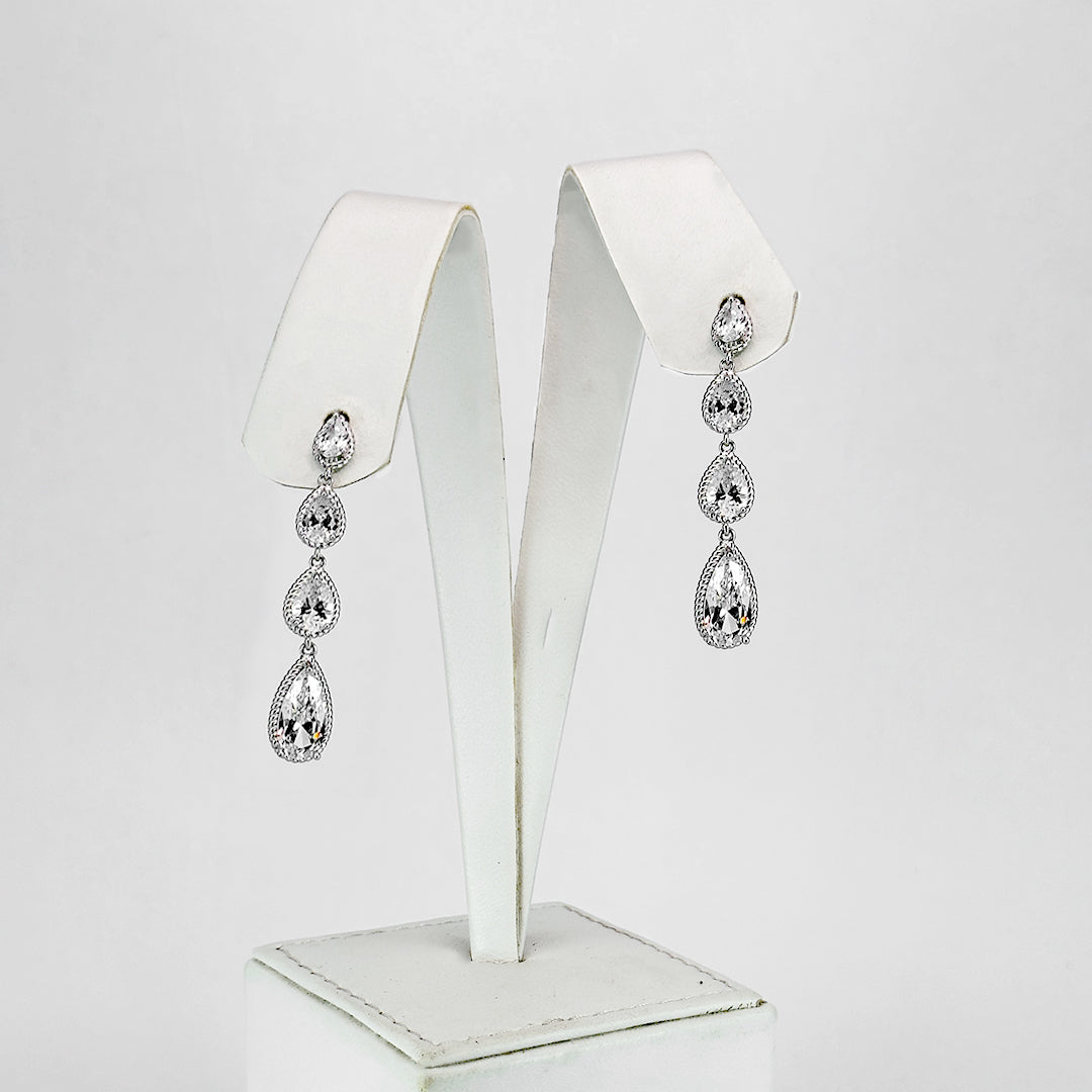 (Radiant Silver Raindrops) shown in close up from Al Musk Jewellery collection.