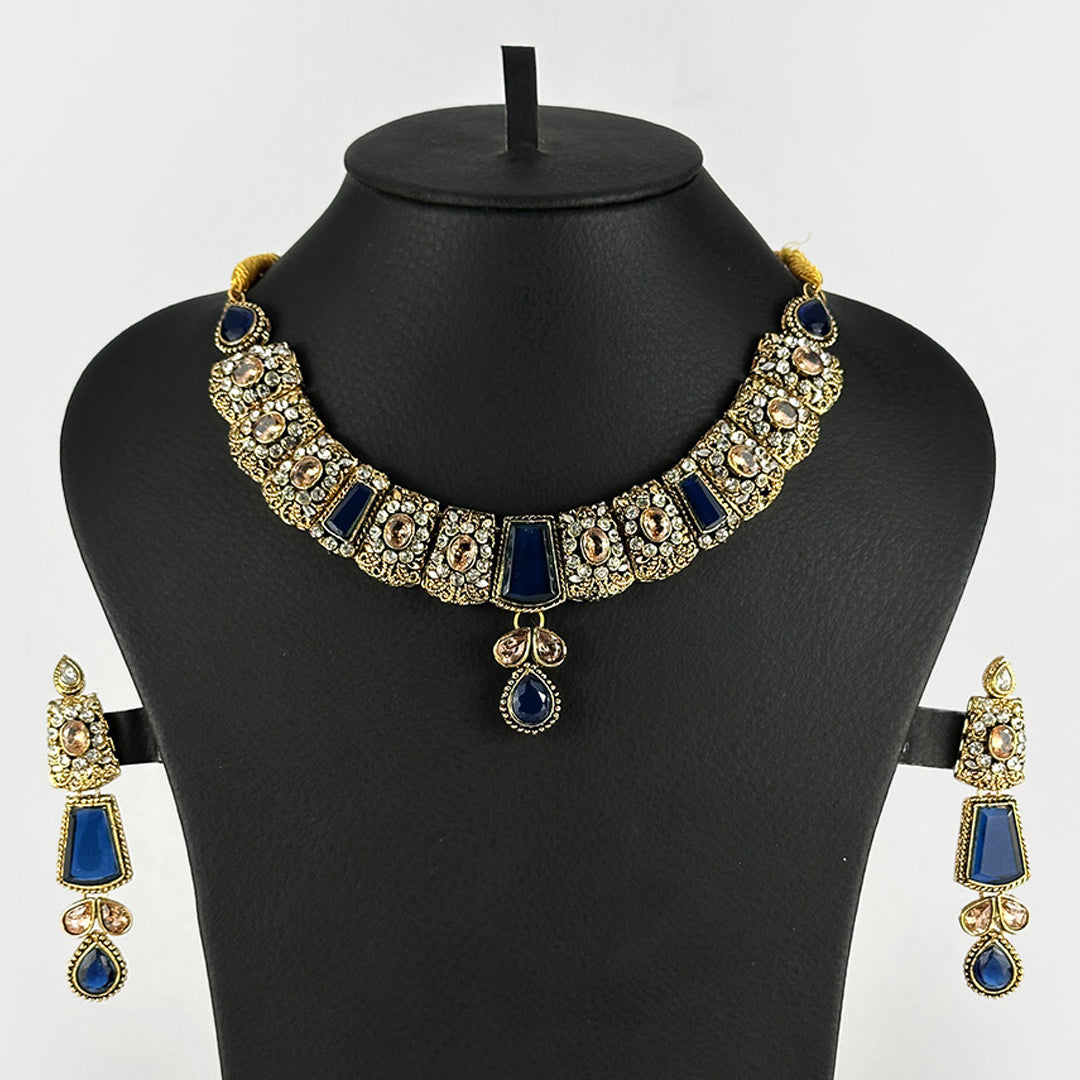 Image of (Royal Splendor) from an exquisite collection by Al Musk Jewellery.