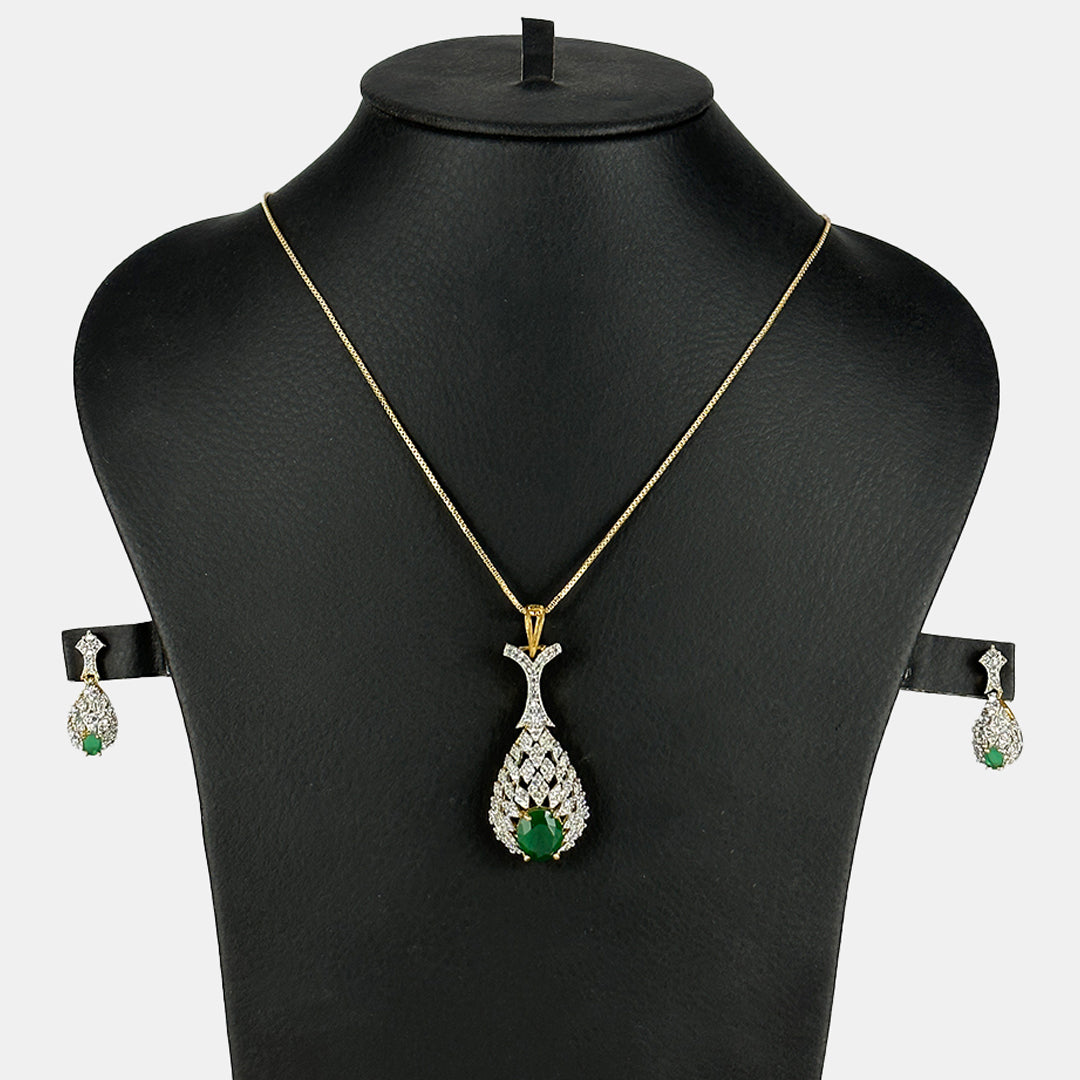 (Droplet Pendant set) shown in close up from Al Musk Jewellery collection.